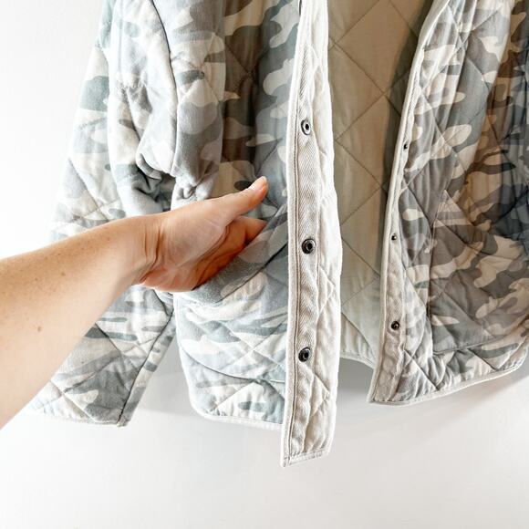 Z Supply Maya Camo Long Sleeve Snap Button Quilted Jacket Dusty Sage Small - Picture 8 of 9